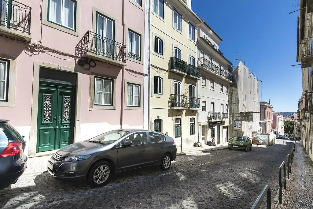 Lovelystay - Olive Apartment In Principe Real Лиссабон 0*,  Португалия